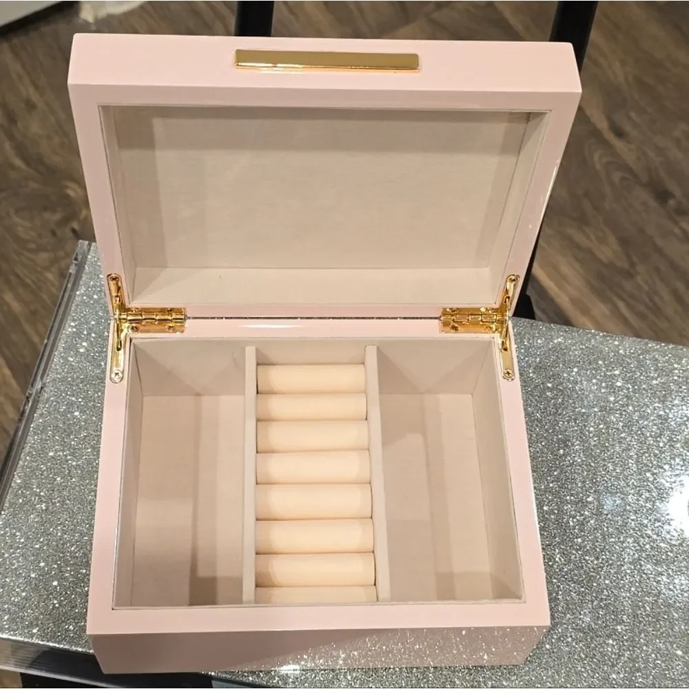 At Home Pink‎ & Gold Jewelry Storage Case